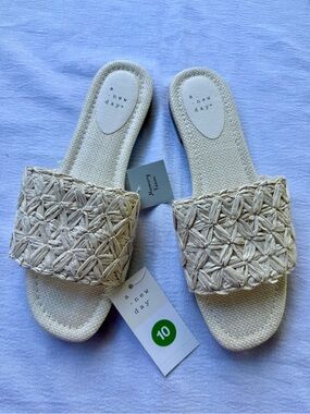 New Size 10 a new day Woven Raffia Slide Sandals Natural Cream Color